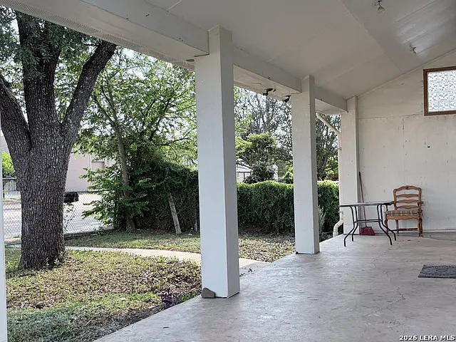213 Earl St #B — Photo 4