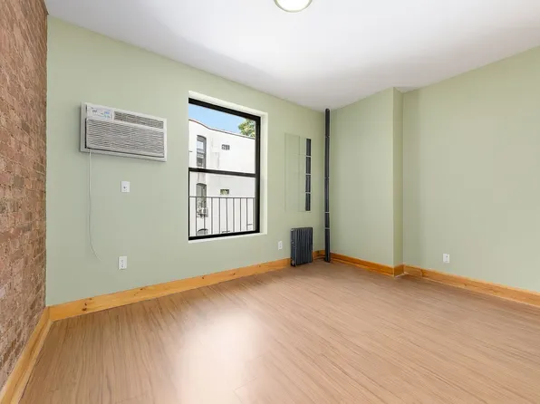 433 De Kalb Avenue image 7 of 10