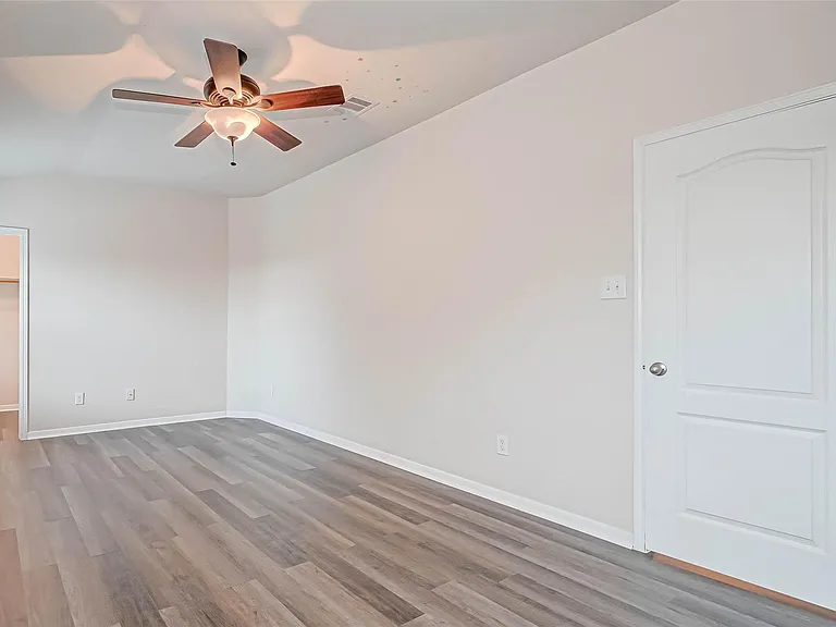 2815 Mustang Hill Ln — Photo 27