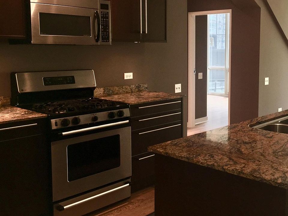 1st image of 510 W Erie St #904