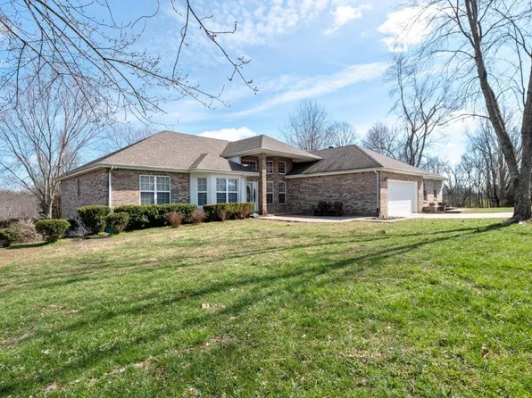 2828 Driver Rd, Lafayette, TN 37083