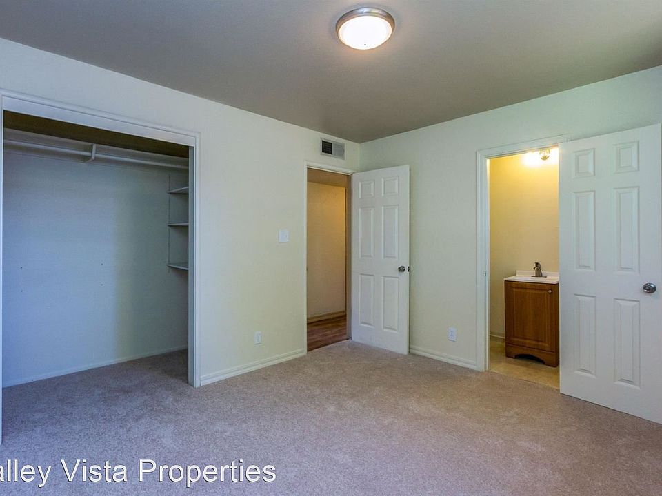 2nd image of 4715 E Santa Ana Ave