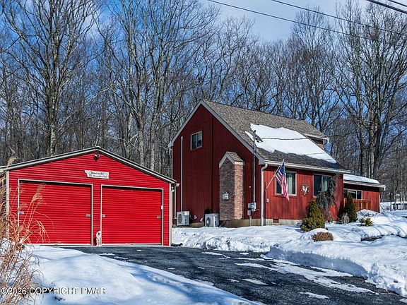 3rd image of 105 Hummingbird Trl