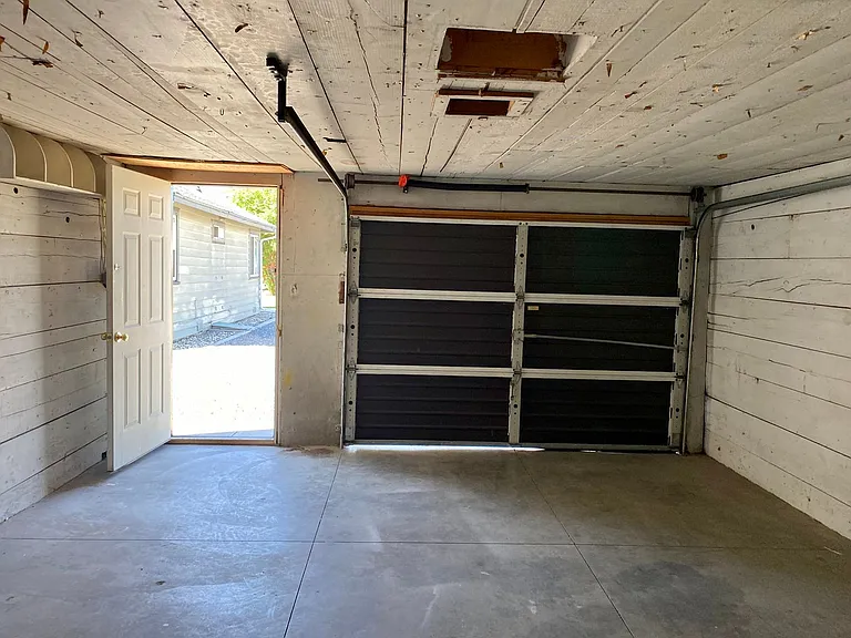4614 Denver Ave — Photo 14