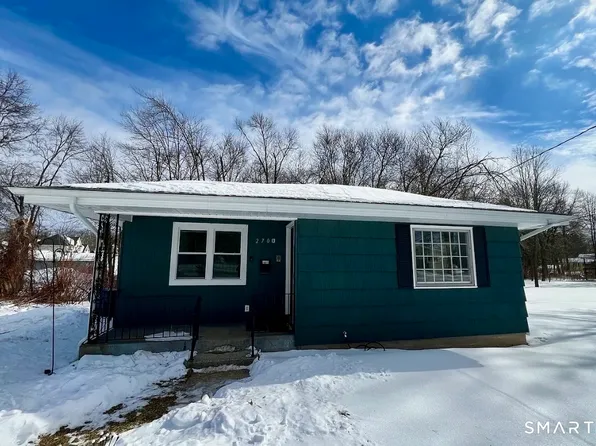 270 East St #R, Plainville, CT 06062