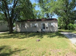18 Saint Lambert Dr, Cahokia, IL 62206