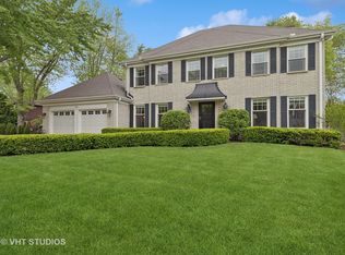 1216 Parliament Ct, Libertyville, IL 60048