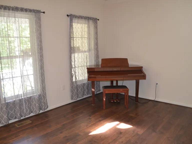 25 Tracey Ln — Photo 16