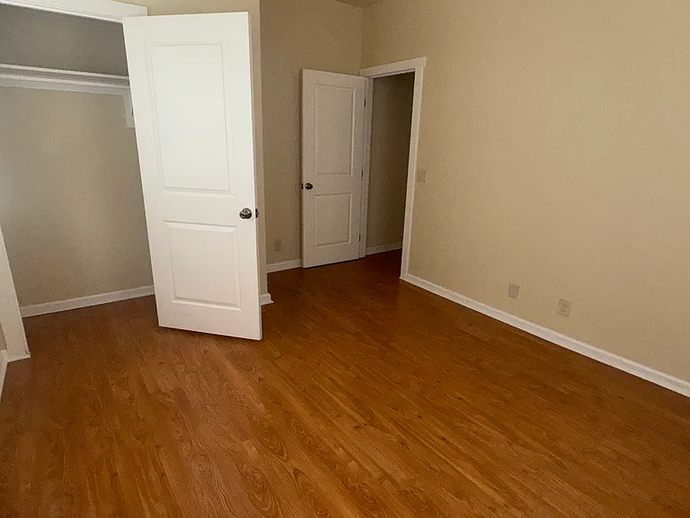 106 N Milpas St — Photo 7