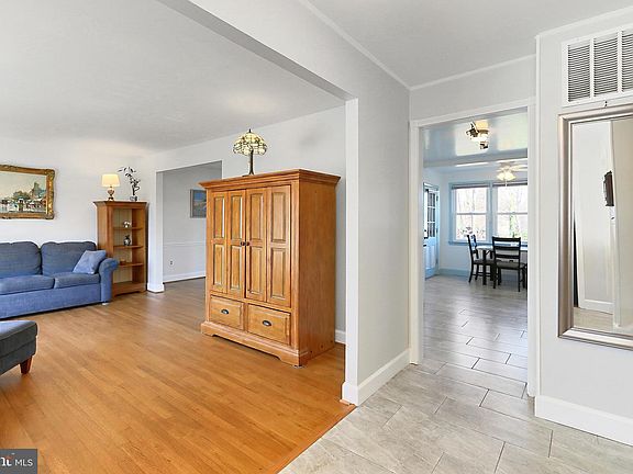 5th image of 6810 Crossman St