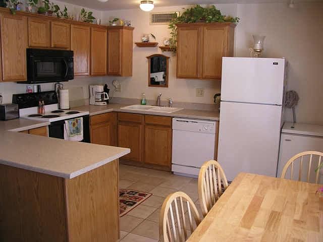 2nd image of 1825 N Pomeroy Street