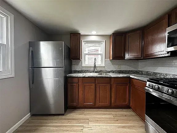 6401 Sherman St — Photo 4