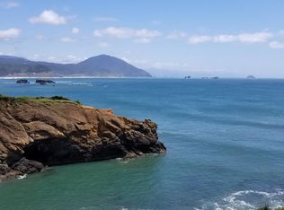 404 Jackson St, Port Orford, OR
