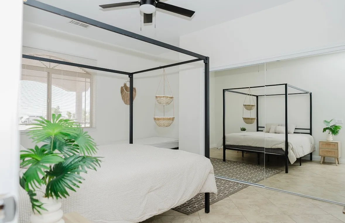 2 bed, 2.5 bath, 1400 sqft, $2,000 — Photo 3