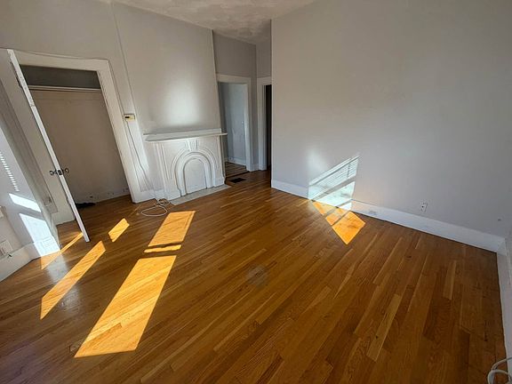 3rd image of 39 Union 2f St #2F