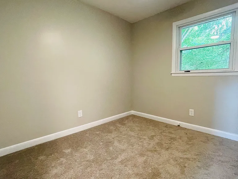 3500 Hartford St — Photo 17