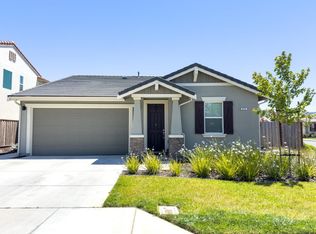 874 Fulton Way, Hollister, CA