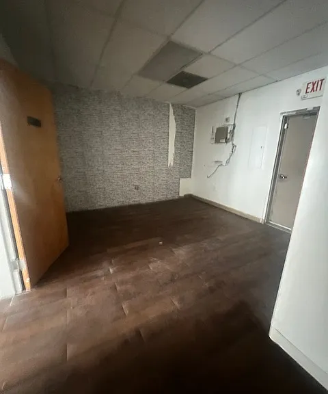 270 Glynn St N #E — Photo 3