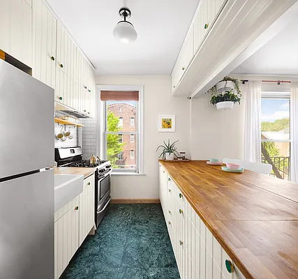 Sold by Compass | media 5