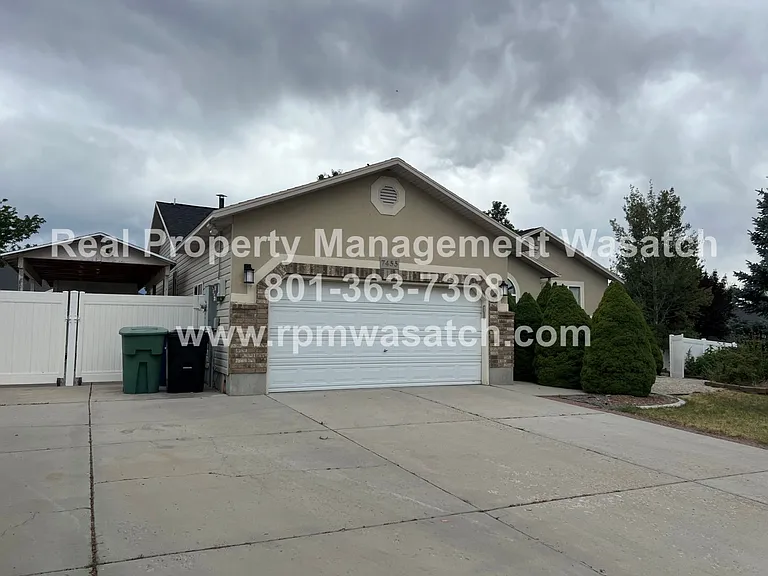 7455 S 4950 W — Photo 2