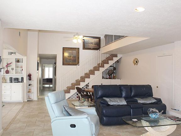 3rd image of 11243 Park Central Pl