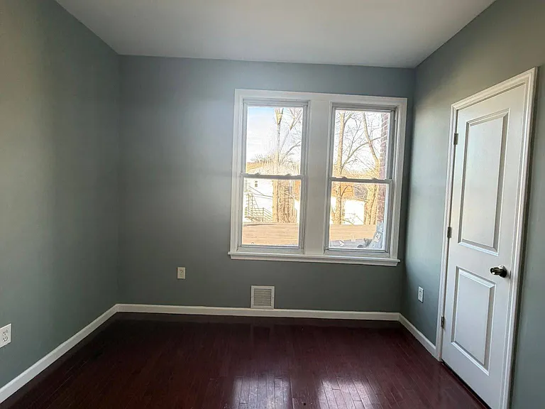 113 Isabella Ave #3 — Photo 7