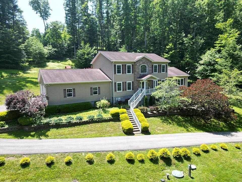 1st image of 143 Timberline Dr