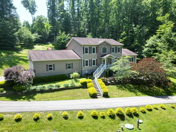 143 Timberline Dr, Summersville, WV 26651