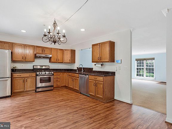 5th image of 616 Bellerive Ct #85