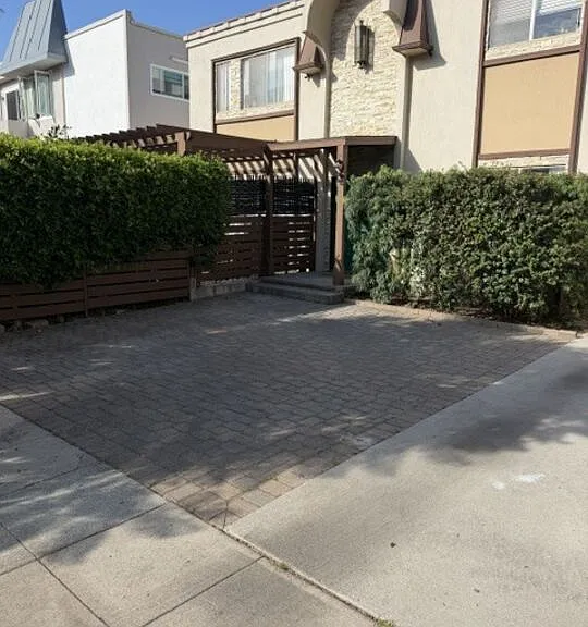 1921 Pelham Ave #1 — Photo 21