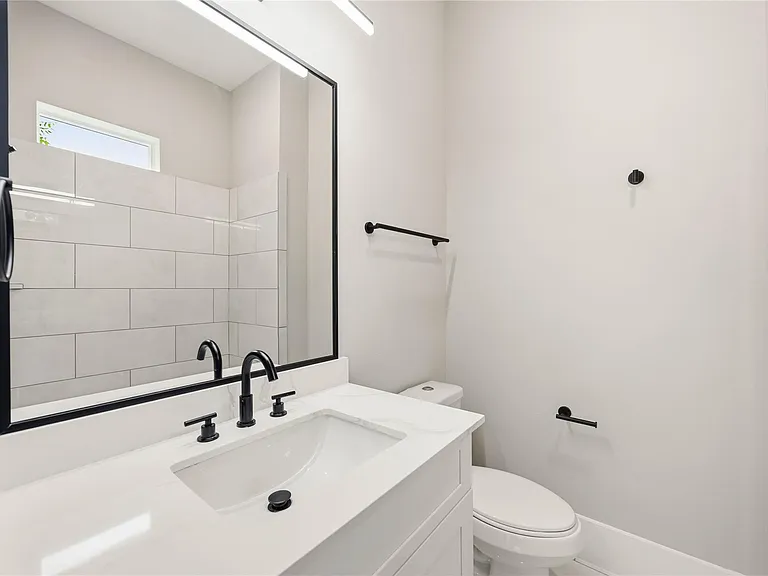 4013 Griggs Rd #B — Photo 17