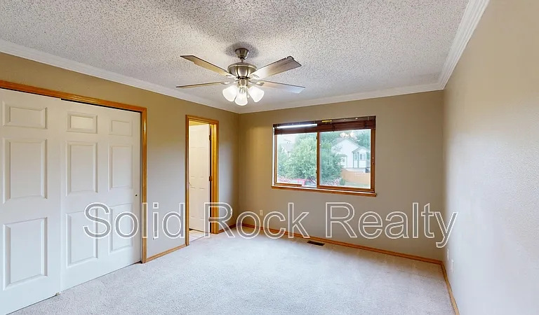 2580 Lyncrest Dr — Photo 9