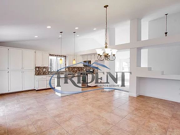 5th image of 2305 Summerfield Ct