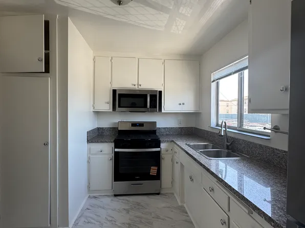 11948 Burbank Blvd #17, Valley Village, CA 91607