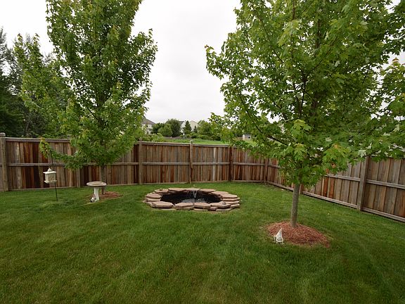 2nd image of 39381 Kinsley Ln
