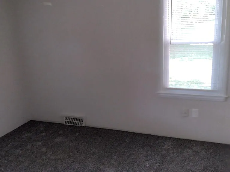 22933 Power Rd — Photo 15