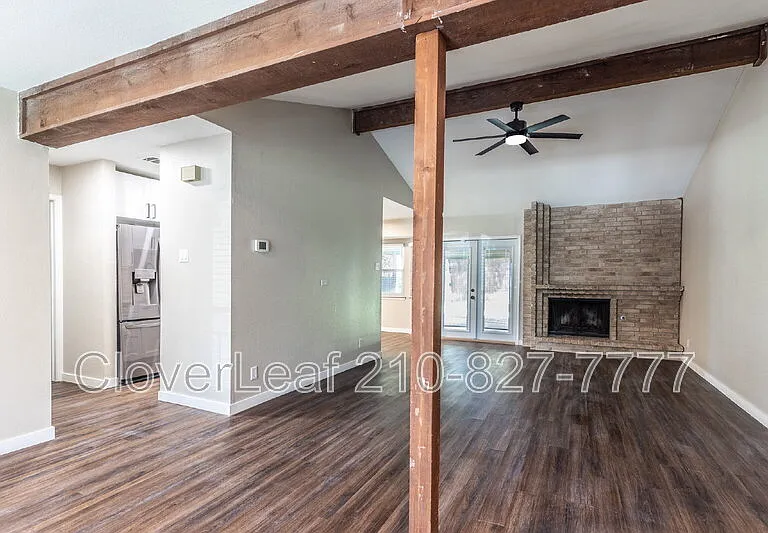 1031 Ericson St — Photo 9