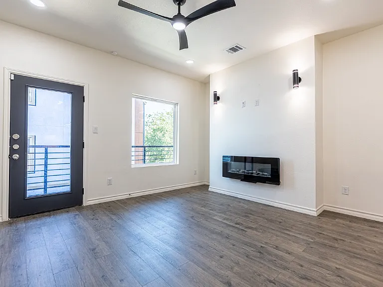 118 Shenandoah St #202 — Photo 15