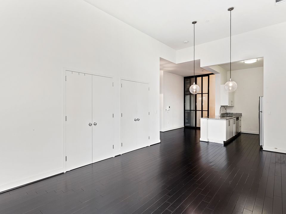 1st image of 220 W 148th St APT 2M