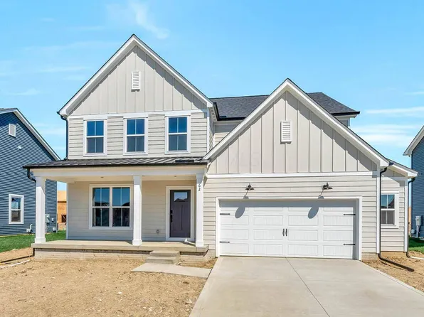 62 Banyan Dr, Lewis Center, OH 43035