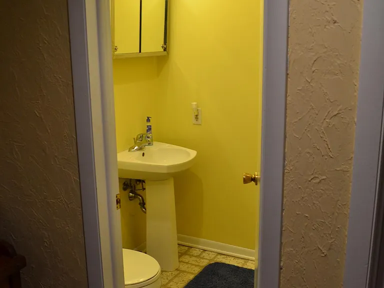 1009 Sycamore Dr — Photo 14