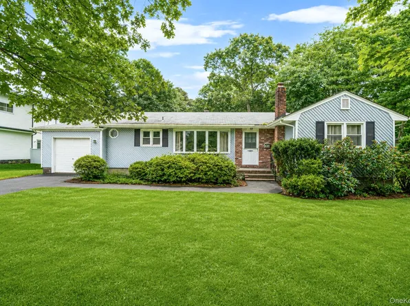 287 Munsell Road, Patchogue, NY 11772