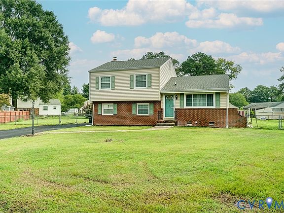 3rd image of 10104 Terry Ct