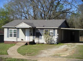635 S 7th St, Arkadelphia, AR 71923