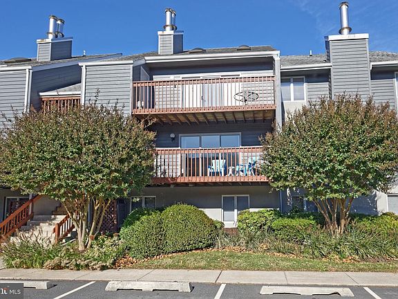 3rd image of 260 Sea Eagle Dr Unit 8