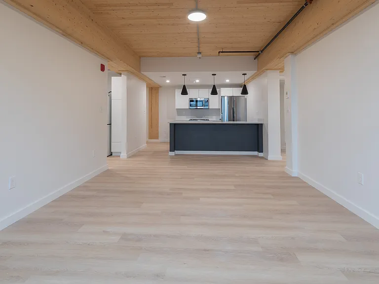 11 Lenox St #403 — Photo 16