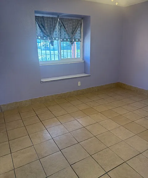 13747 Vellanto Way — Photo 9