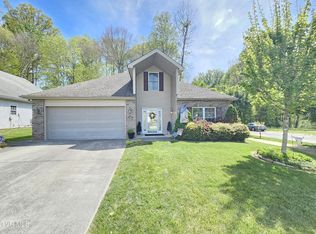 22 Bedding Pl, Johnson City, TN 37604