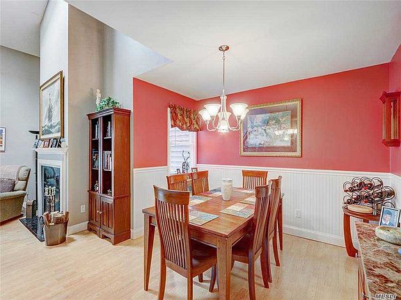 5th image of 164 Alicia Dr