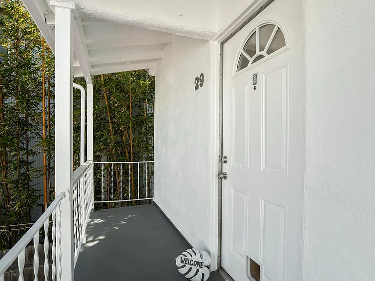 29 Brooks Ave #B — Photo 3